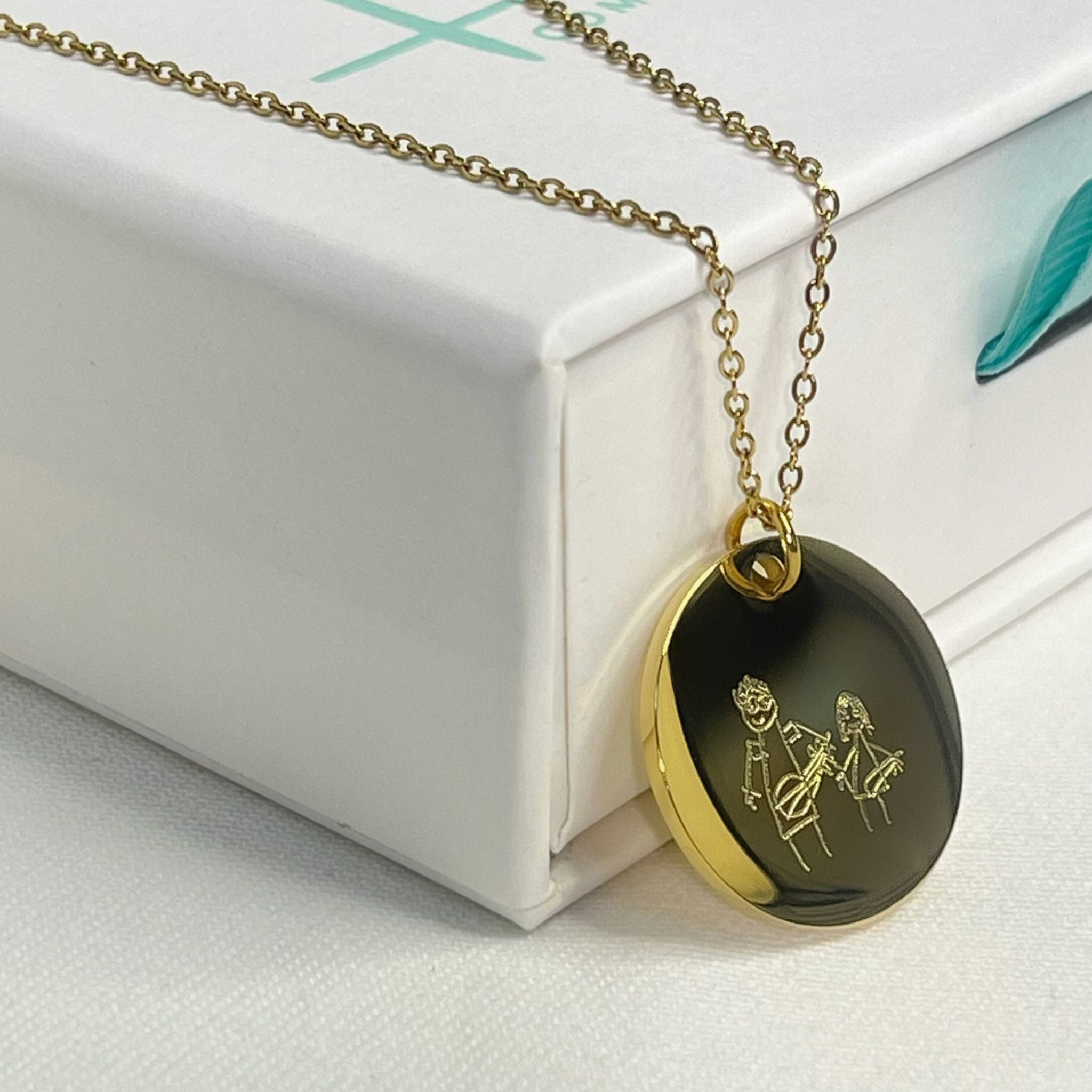 Collar personalizado con dibujo y texto detrás (acero)