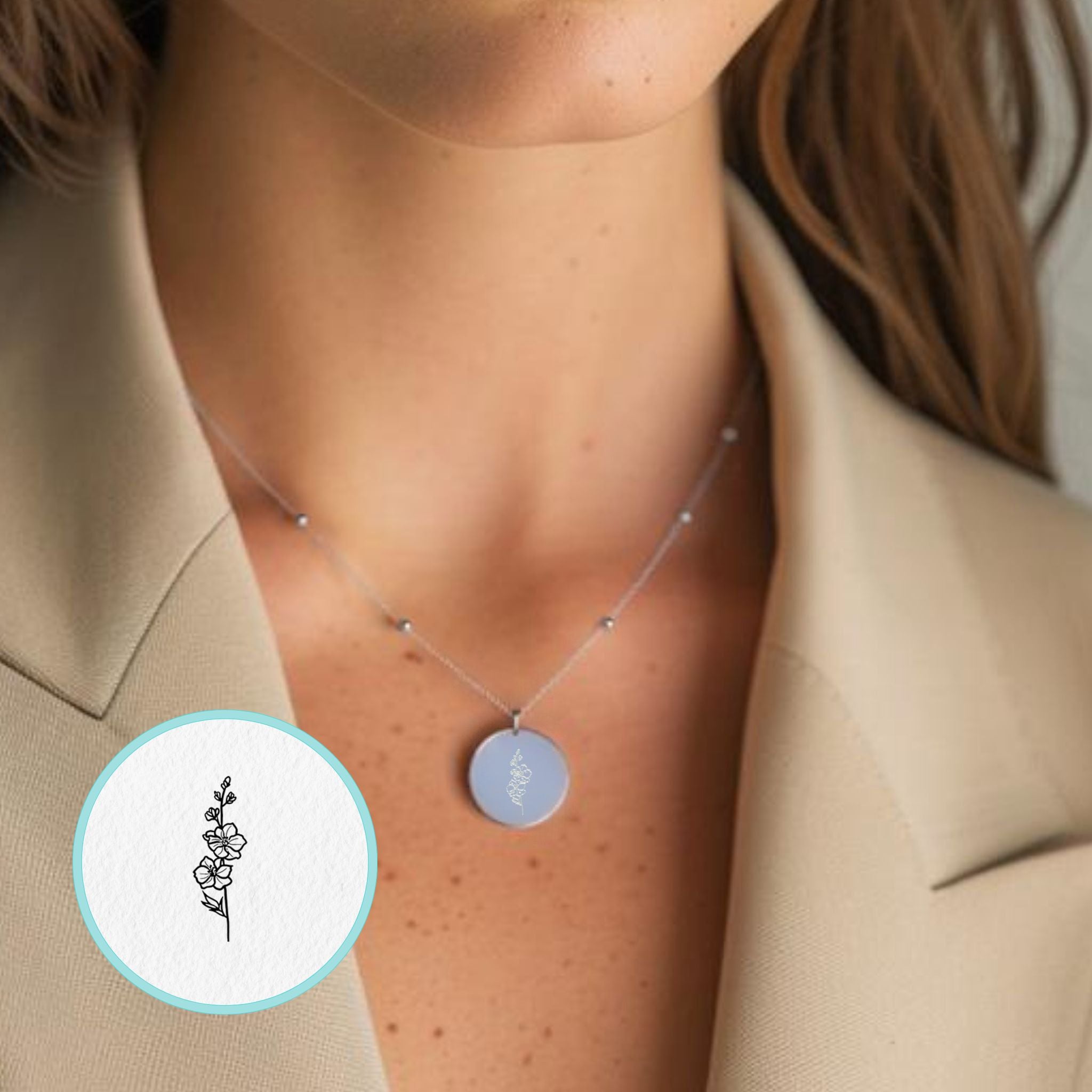 Collar personalizado con flores de nacimiento y nombre o fecha detrás (plata)