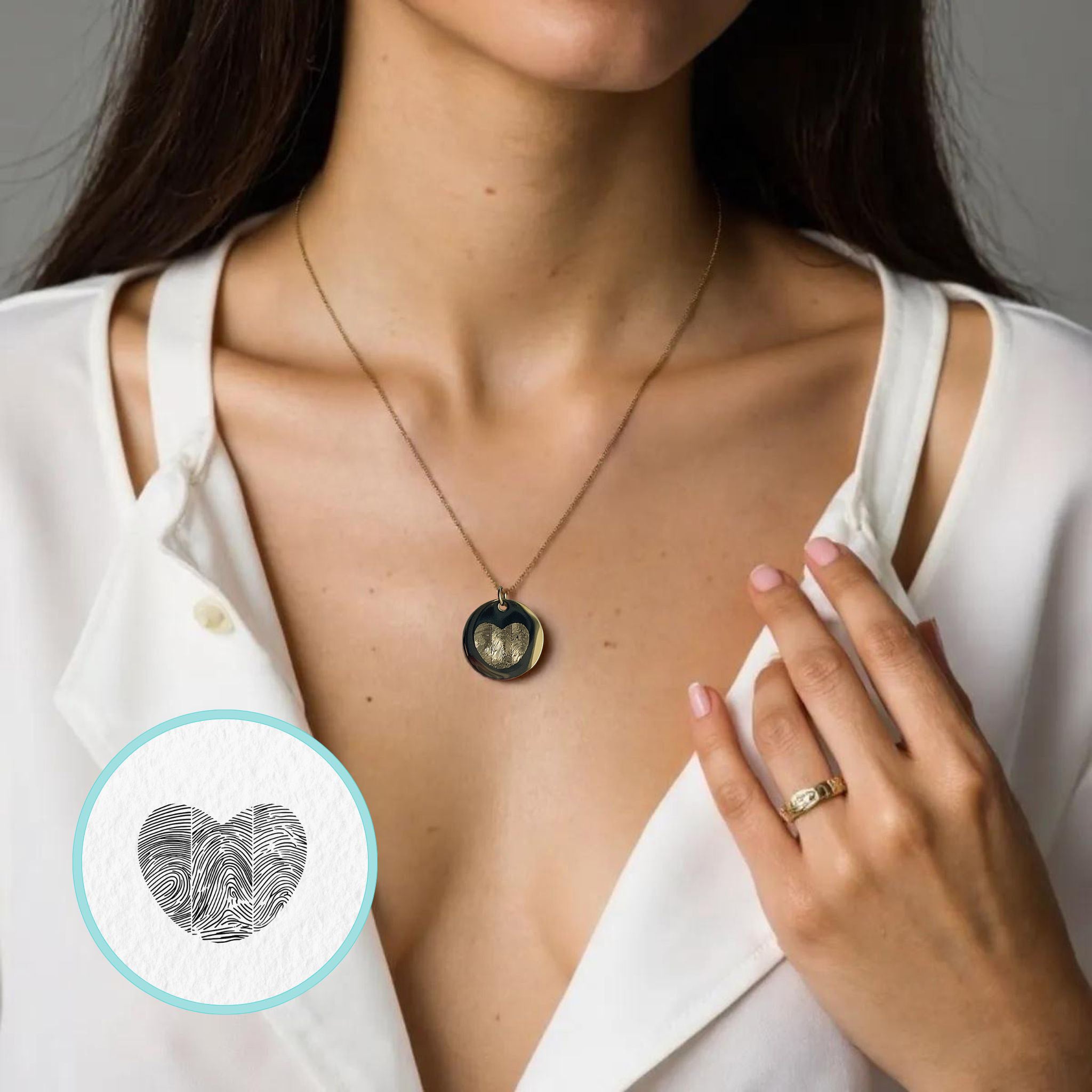 Collar personalizado corazón con tres huellas dactilares y nombres detrás (acero)