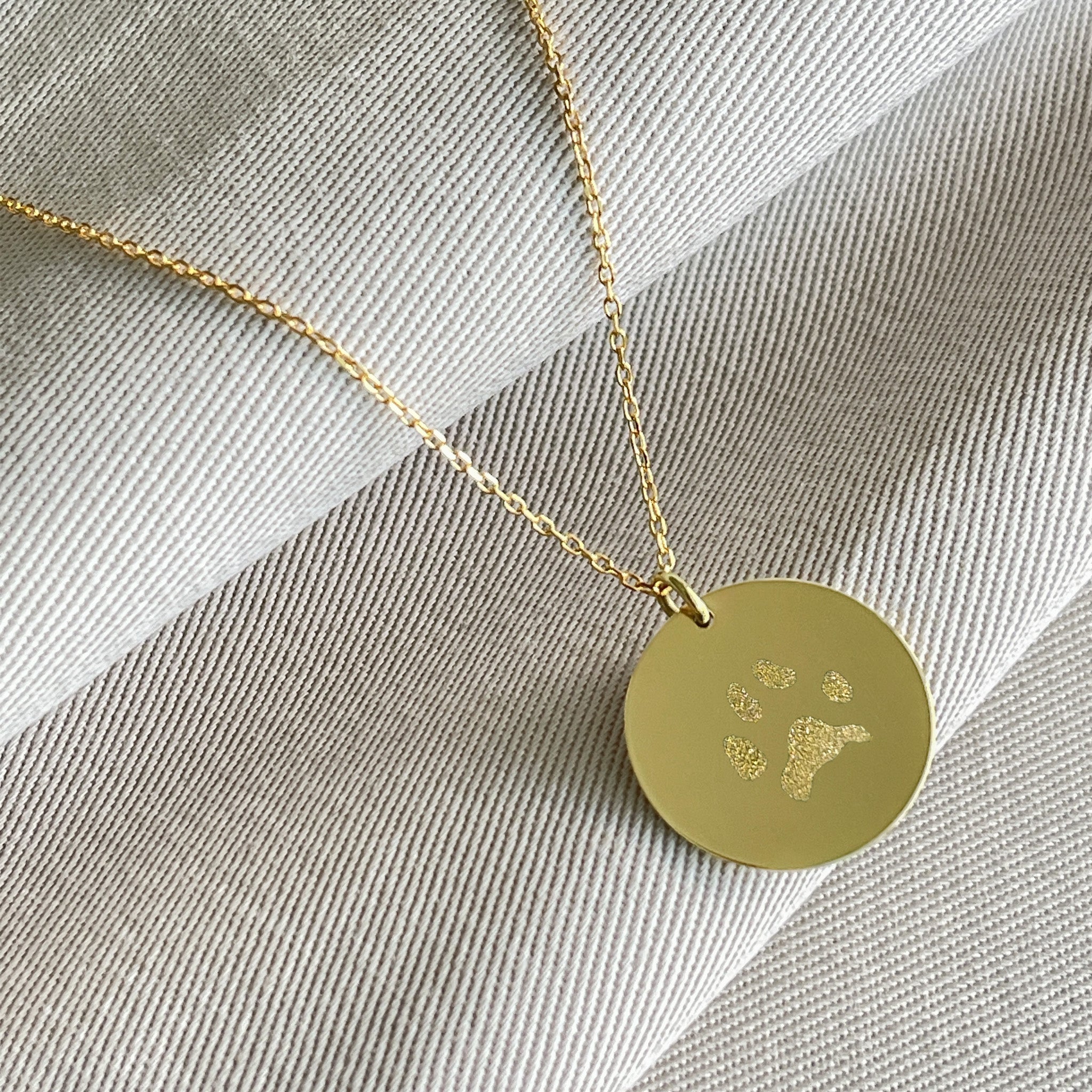 Collar personalizado huella de mascota y nombre detrás (plata baño oro 18k)